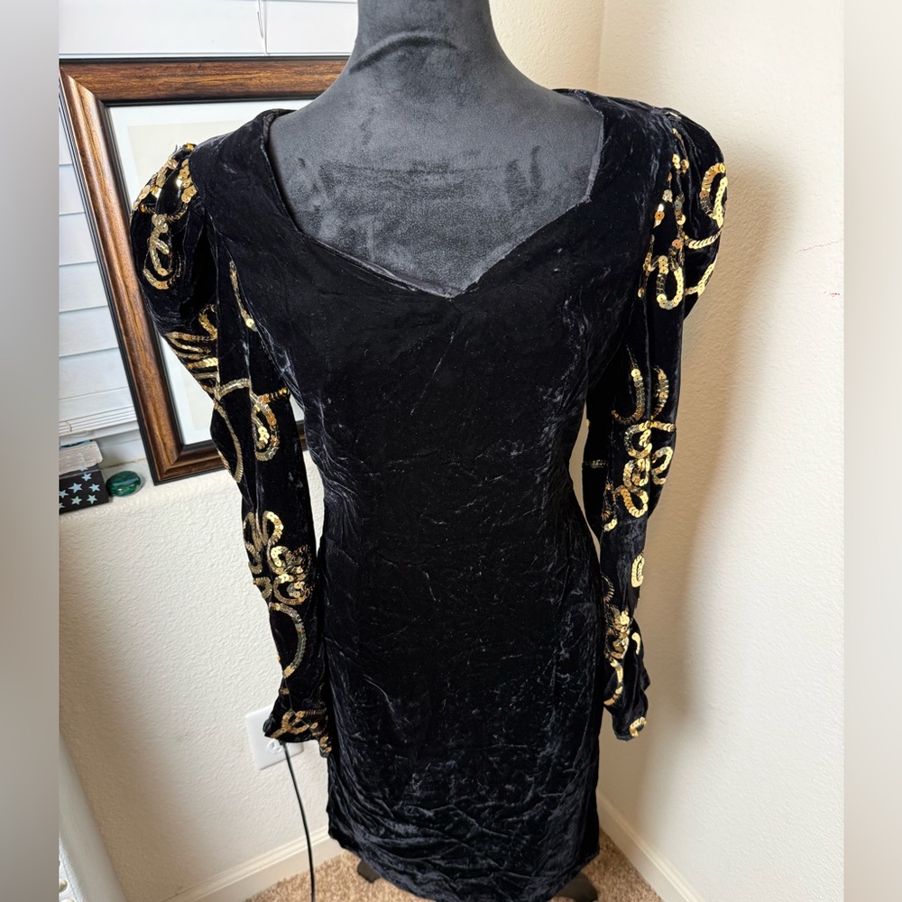 Vintage Dave & Johnny Velvet Puff Sleeve Black & Gold Sequined Midi Dress Gown